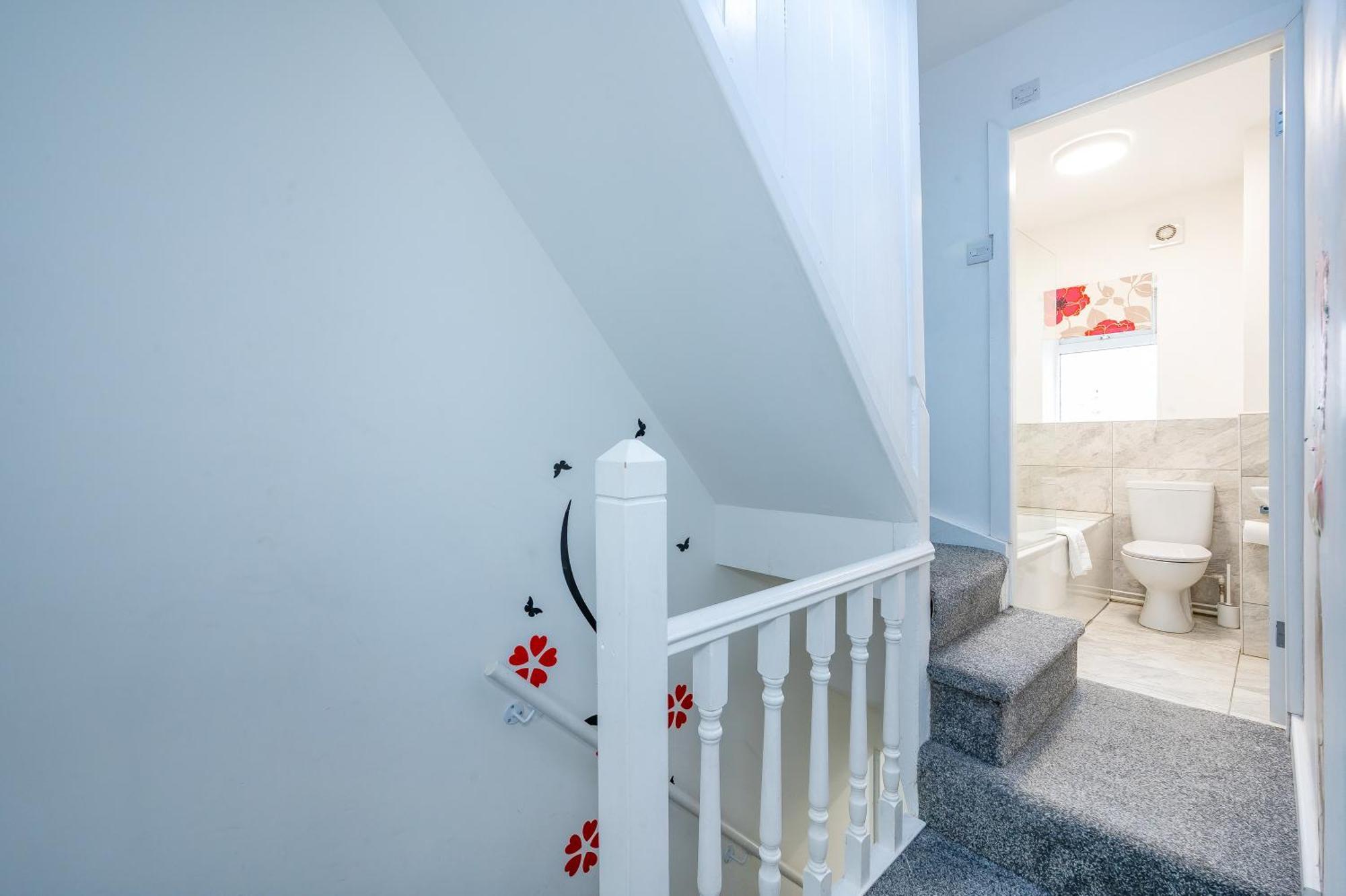 *Ra60G* For Your Most Relaxed & Cosy Stay + Free Parking + Free Fast Wifi * Morley  Luaran gambar